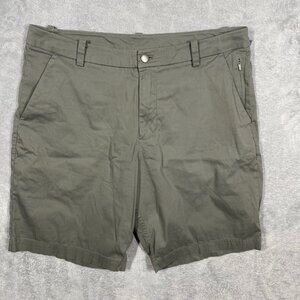 Lululemon Commission Mens Green Khaki Stretch Shorts With Zipper Pocket‎ Size 34